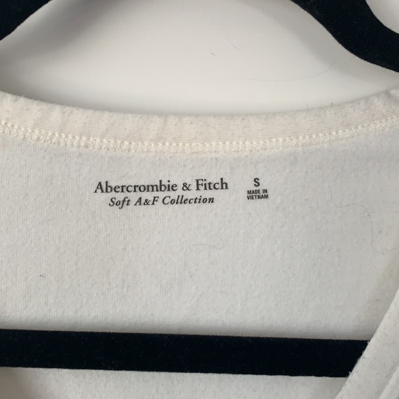 2 Abercrombie & Fitch Soft A & F Collection Tops - Picture 5 of 6